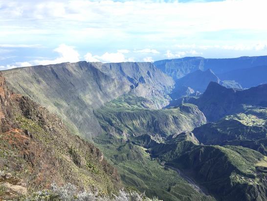 Le Grand Bénare, troisième plus haut sommet de l'île de la Réunion 