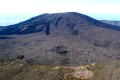 Randonnée au départ du Pas de Bellecombe, ascension du Piton de la Fournaise